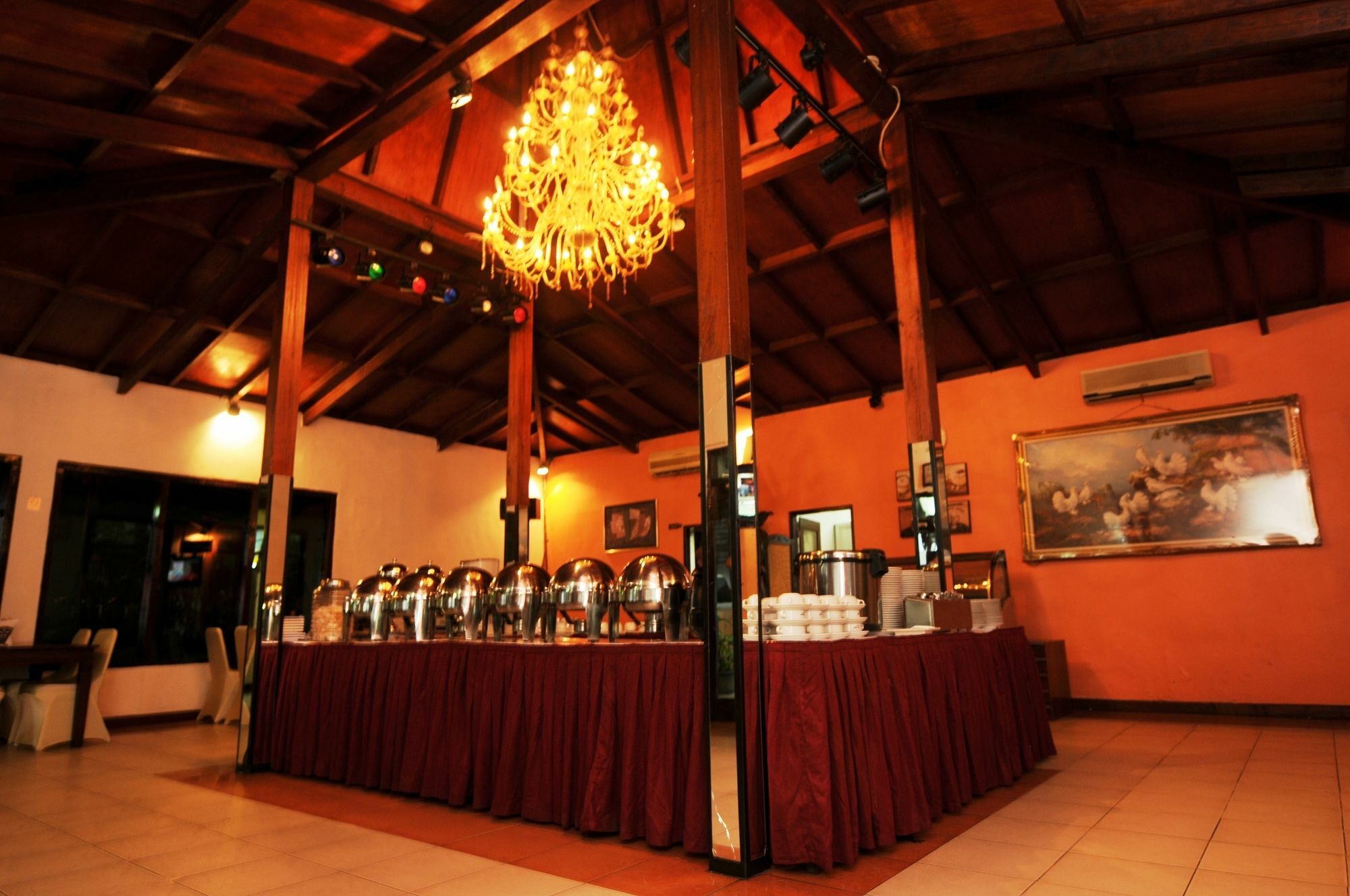 Serayu Hotel Timika Luaran gambar
