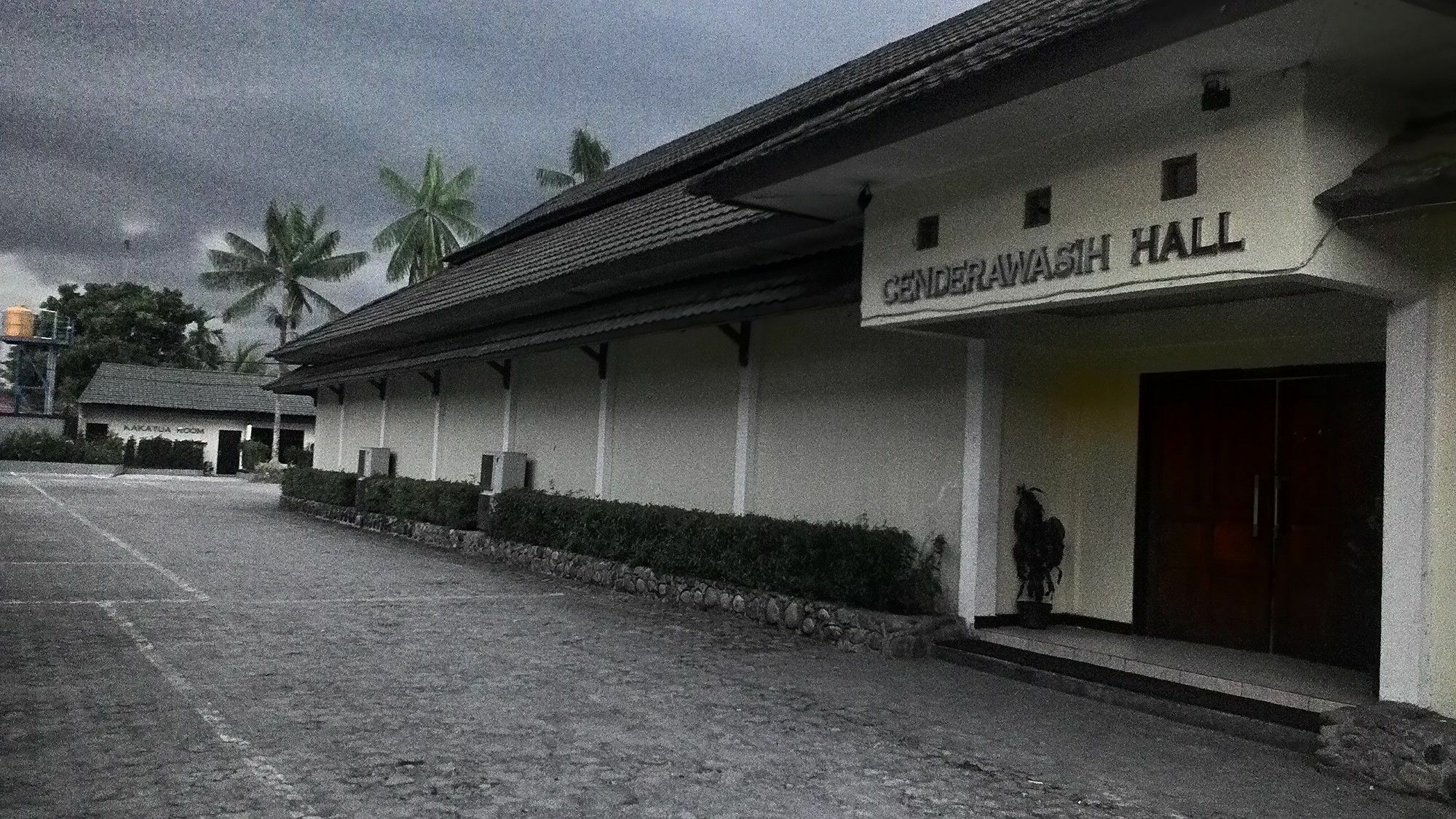 Serayu Hotel Timika Luaran gambar